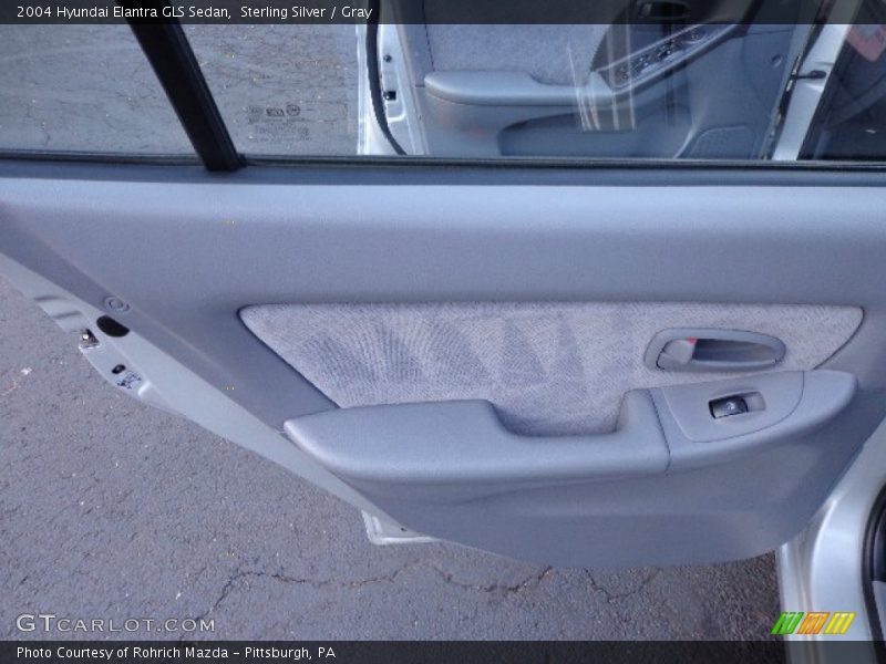 Sterling Silver / Gray 2004 Hyundai Elantra GLS Sedan