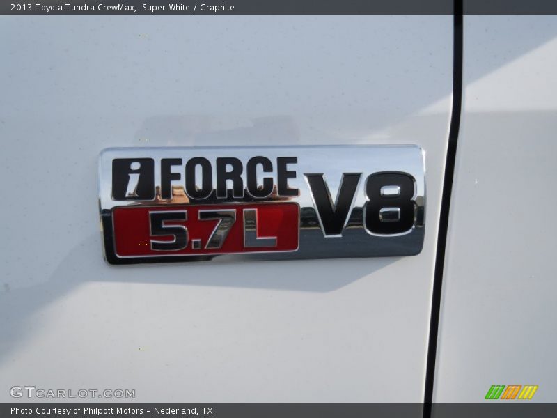 Super White / Graphite 2013 Toyota Tundra CrewMax