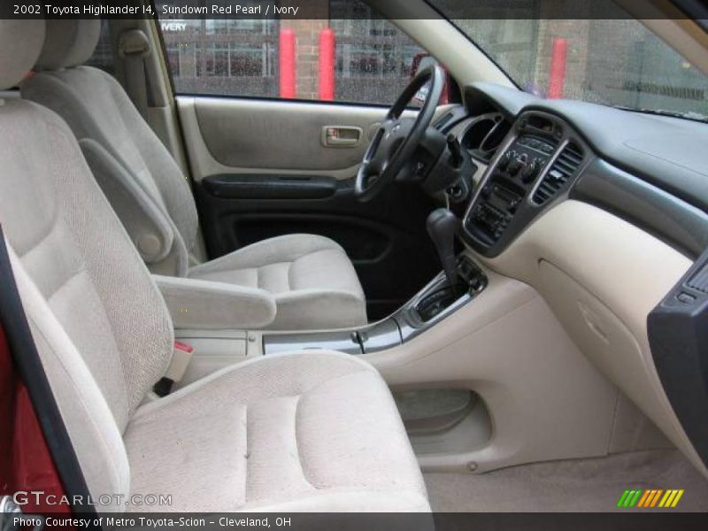 Sundown Red Pearl / Ivory 2002 Toyota Highlander I4