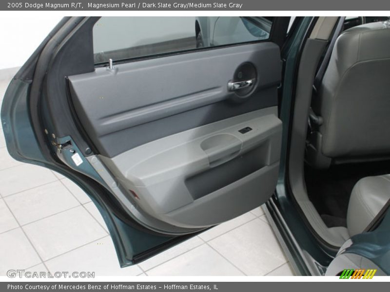 Magnesium Pearl / Dark Slate Gray/Medium Slate Gray 2005 Dodge Magnum R/T