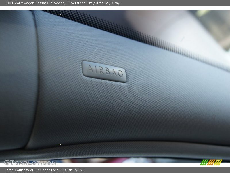 Silverstone Grey Metallic / Gray 2001 Volkswagen Passat GLS Sedan