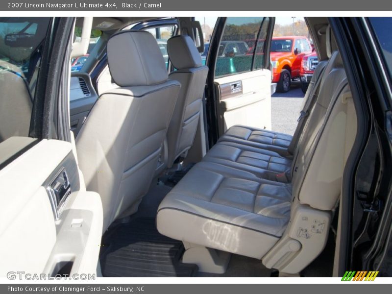 Black / Camel 2007 Lincoln Navigator L Ultimate 4x4