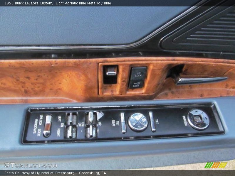 Light Adriatic Blue Metallic / Blue 1995 Buick LeSabre Custom