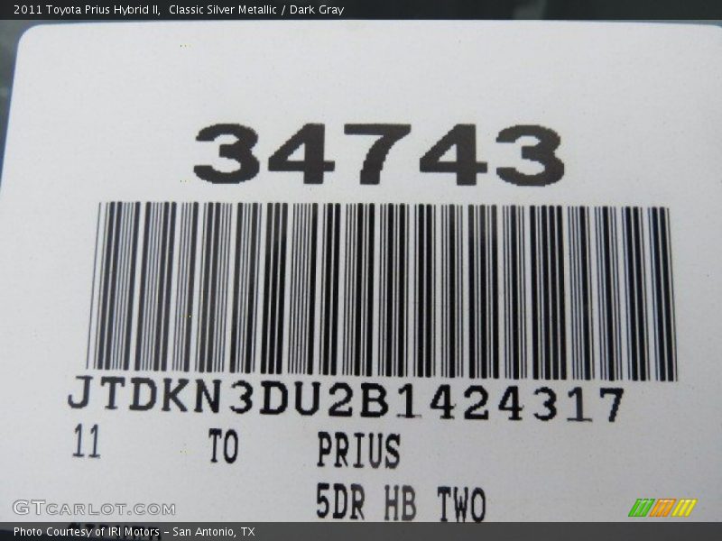 Classic Silver Metallic / Dark Gray 2011 Toyota Prius Hybrid II