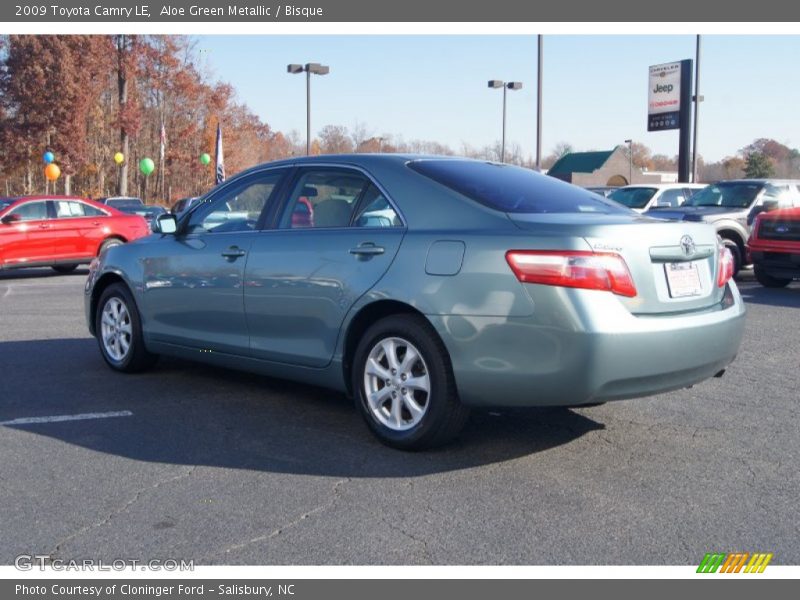 Aloe Green Metallic / Bisque 2009 Toyota Camry LE
