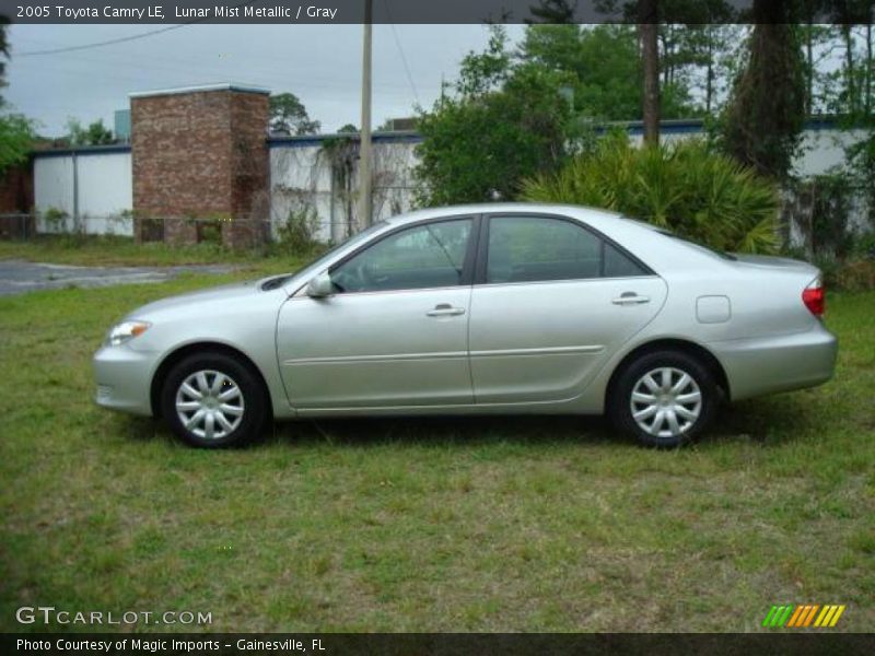 Lunar Mist Metallic / Gray 2005 Toyota Camry LE