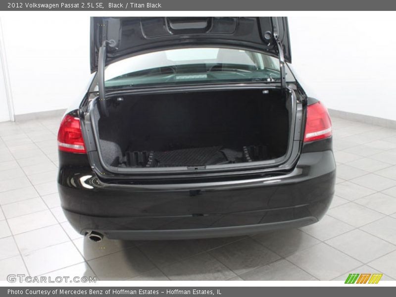 Black / Titan Black 2012 Volkswagen Passat 2.5L SE