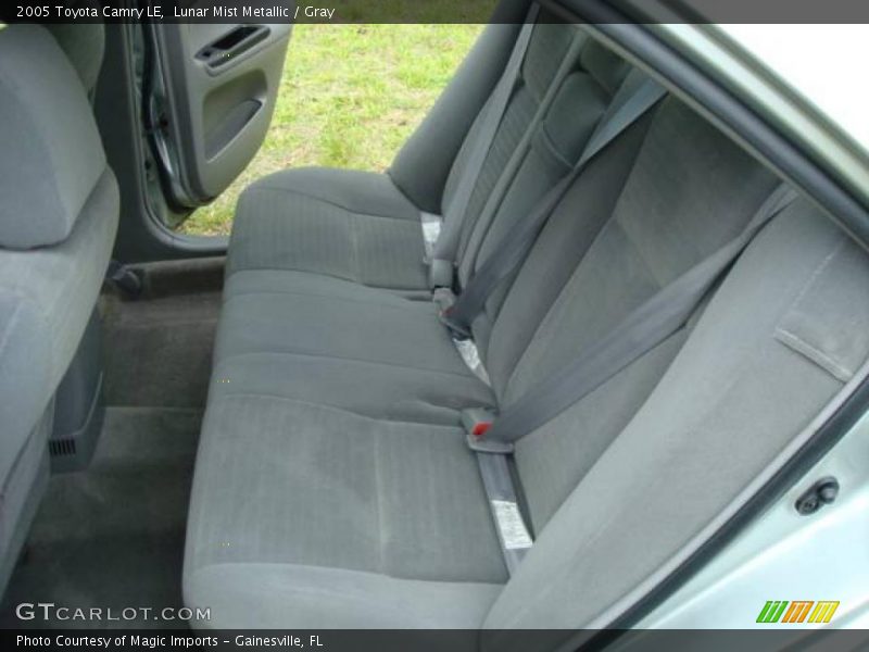 Lunar Mist Metallic / Gray 2005 Toyota Camry LE