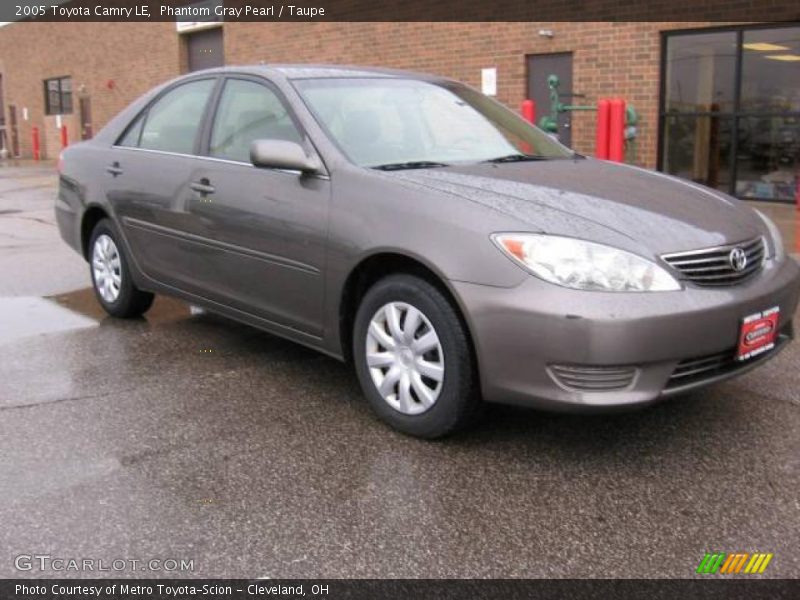 Phantom Gray Pearl / Taupe 2005 Toyota Camry LE