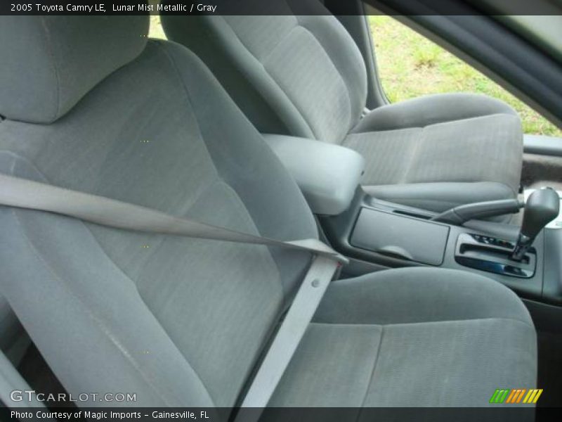 Lunar Mist Metallic / Gray 2005 Toyota Camry LE