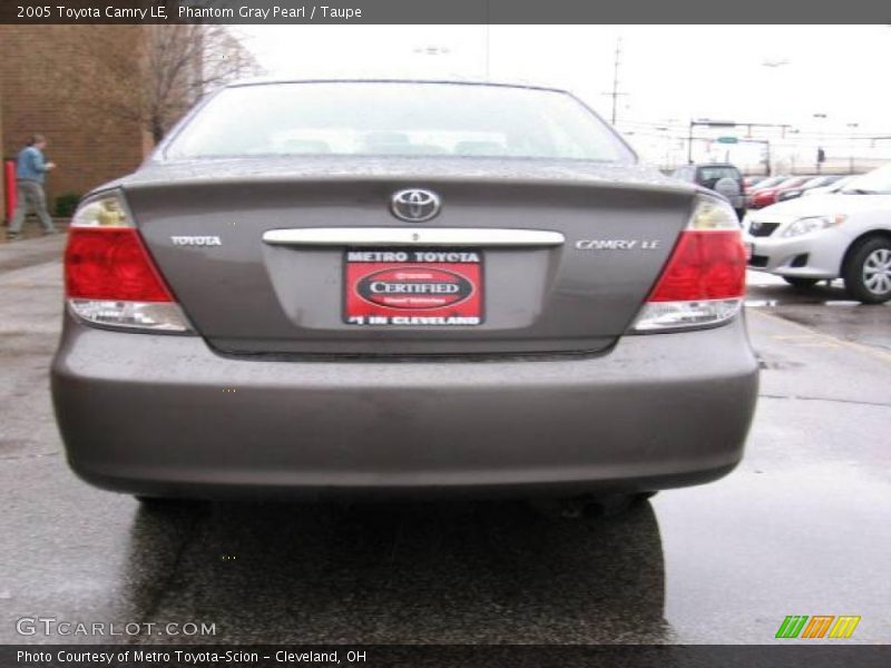 Phantom Gray Pearl / Taupe 2005 Toyota Camry LE
