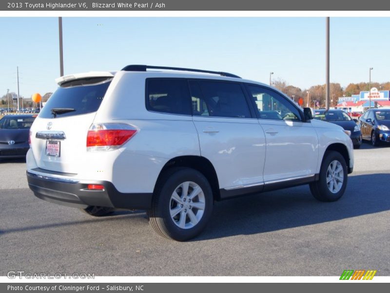 Blizzard White Pearl / Ash 2013 Toyota Highlander V6