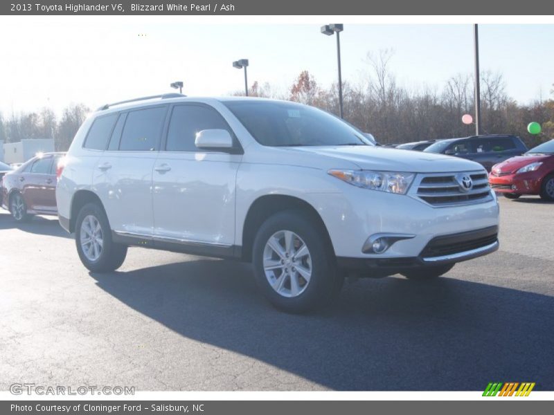 Blizzard White Pearl / Ash 2013 Toyota Highlander V6