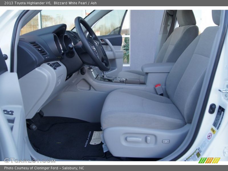 Blizzard White Pearl / Ash 2013 Toyota Highlander V6