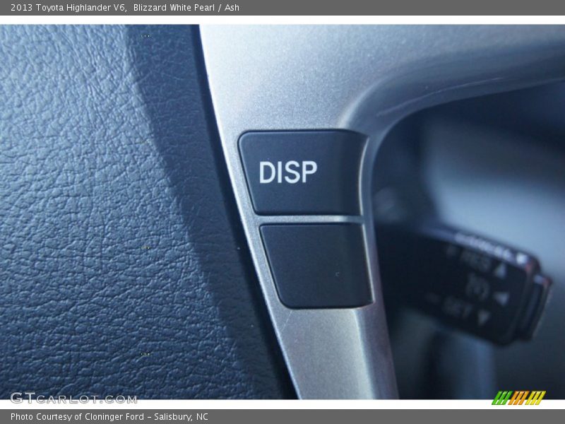 Blizzard White Pearl / Ash 2013 Toyota Highlander V6