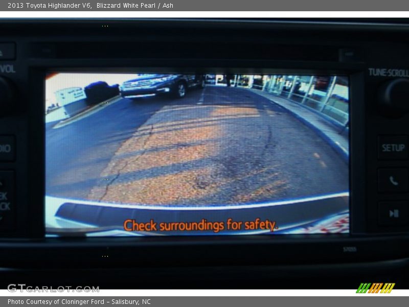 Blizzard White Pearl / Ash 2013 Toyota Highlander V6