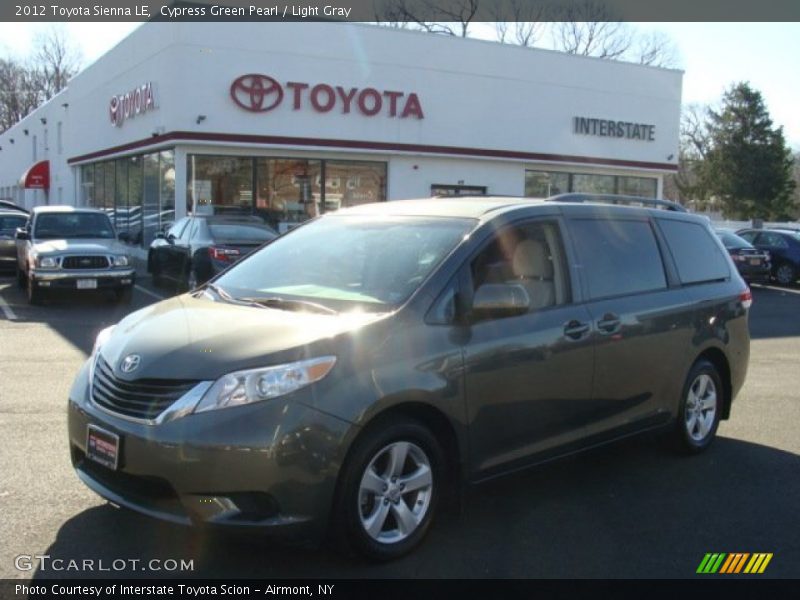 Cypress Green Pearl / Light Gray 2012 Toyota Sienna LE