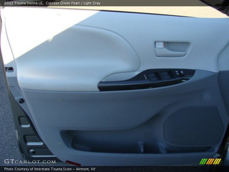 Cypress Green Pearl / Light Gray 2012 Toyota Sienna LE