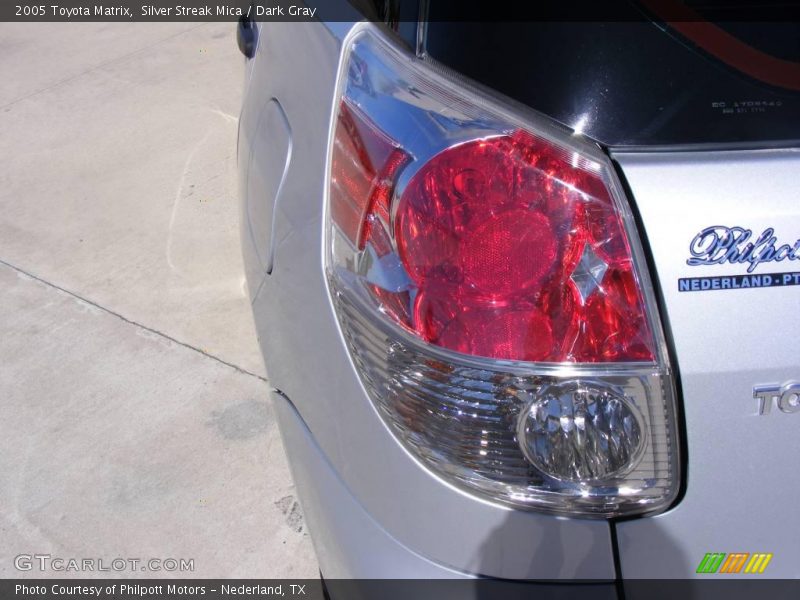 Silver Streak Mica / Dark Gray 2005 Toyota Matrix