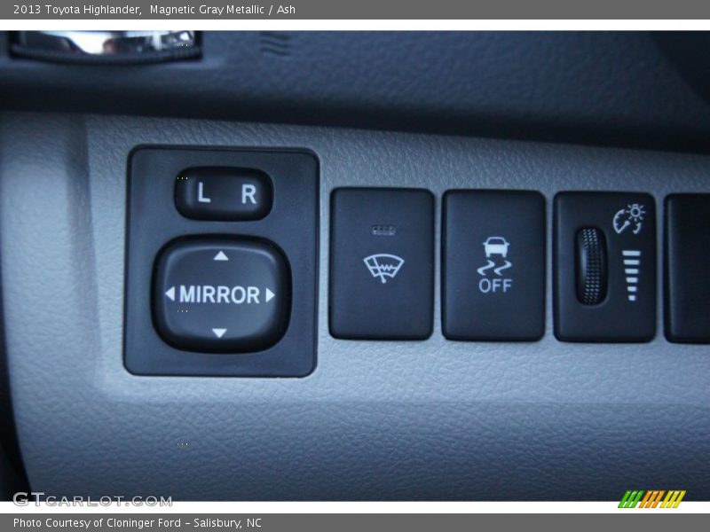 Controls of 2013 Highlander 