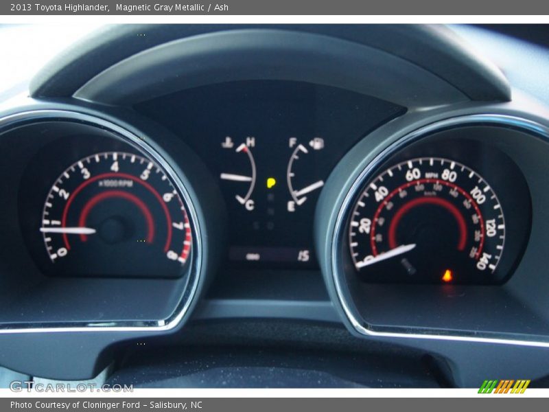 Magnetic Gray Metallic / Ash 2013 Toyota Highlander