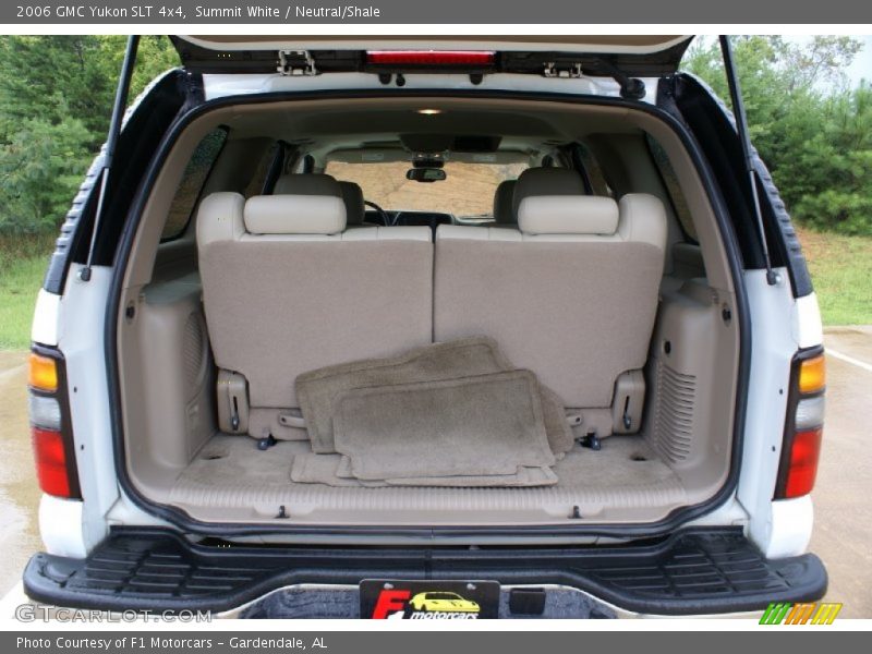 Summit White / Neutral/Shale 2006 GMC Yukon SLT 4x4