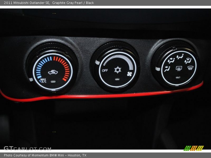 Controls of 2011 Outlander SE