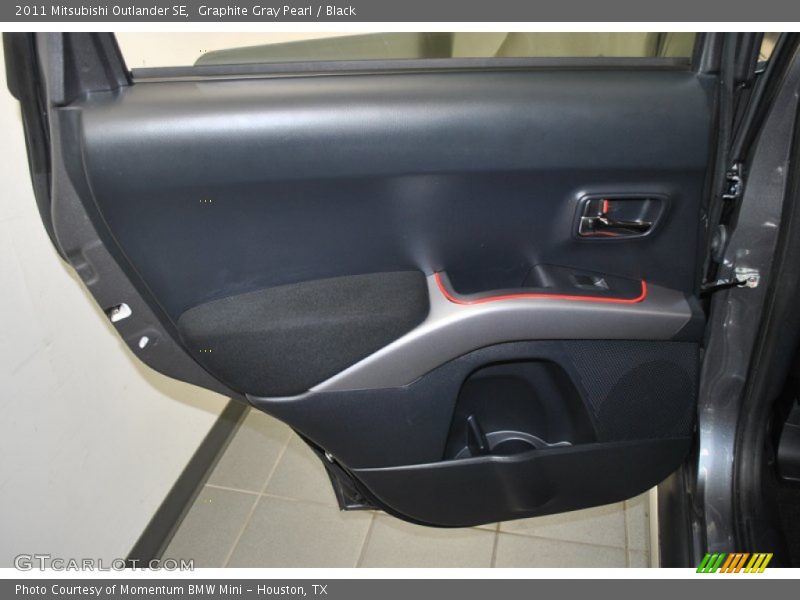 Graphite Gray Pearl / Black 2011 Mitsubishi Outlander SE