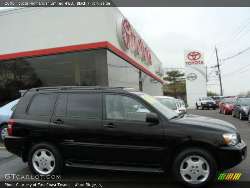 Black / Ivory Beige 2006 Toyota Highlander Limited 4WD