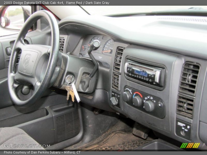 Flame Red / Dark Slate Gray 2003 Dodge Dakota SXT Club Cab 4x4