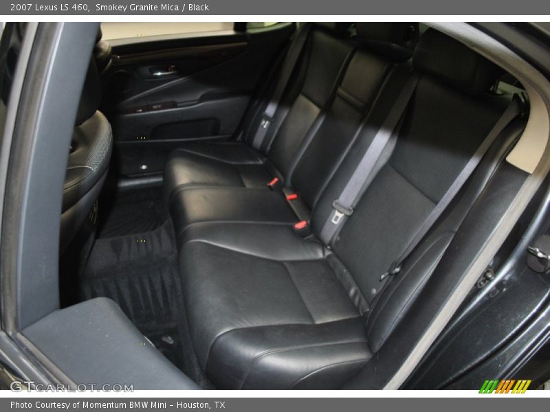 Rear Seat of 2007 LS 460