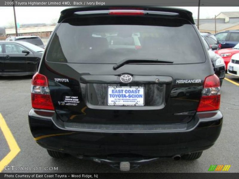 Black / Ivory Beige 2006 Toyota Highlander Limited 4WD