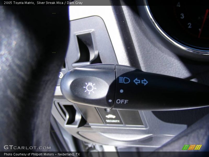 Silver Streak Mica / Dark Gray 2005 Toyota Matrix