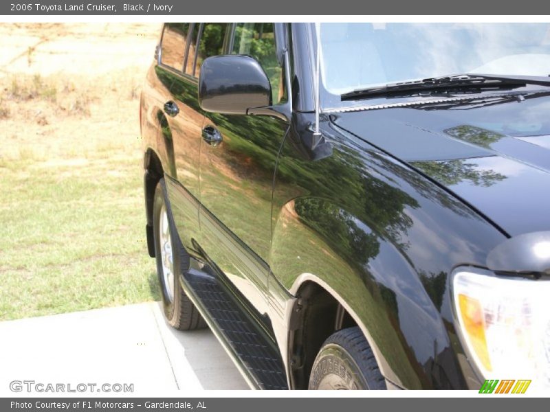 Black / Ivory 2006 Toyota Land Cruiser