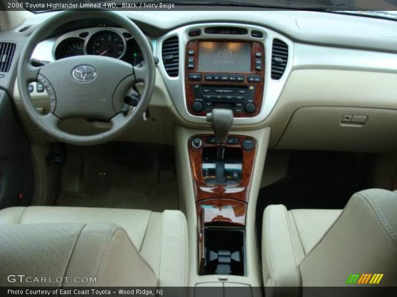 Black / Ivory Beige 2006 Toyota Highlander Limited 4WD