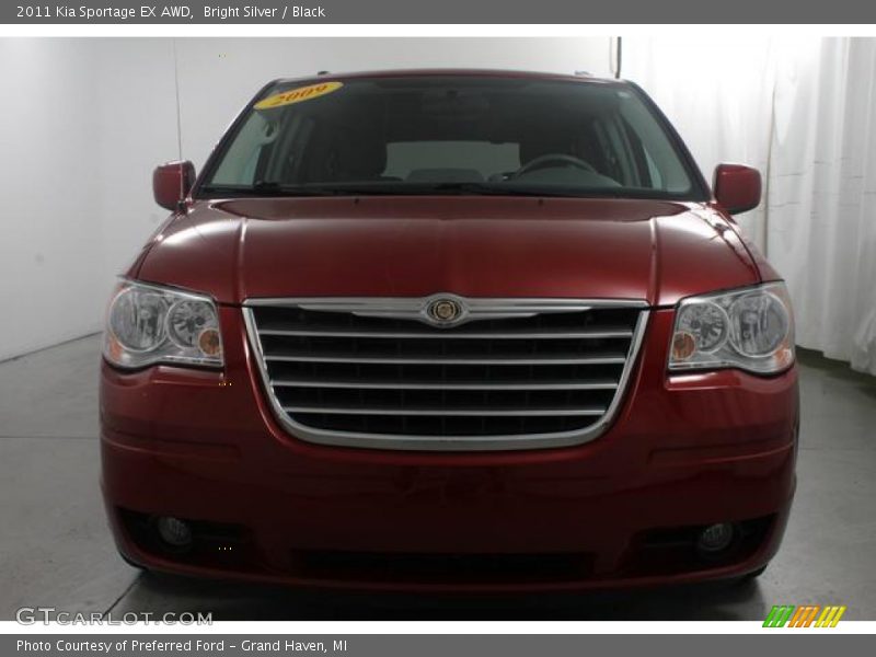 Bright Silver / Black 2011 Kia Sportage EX AWD