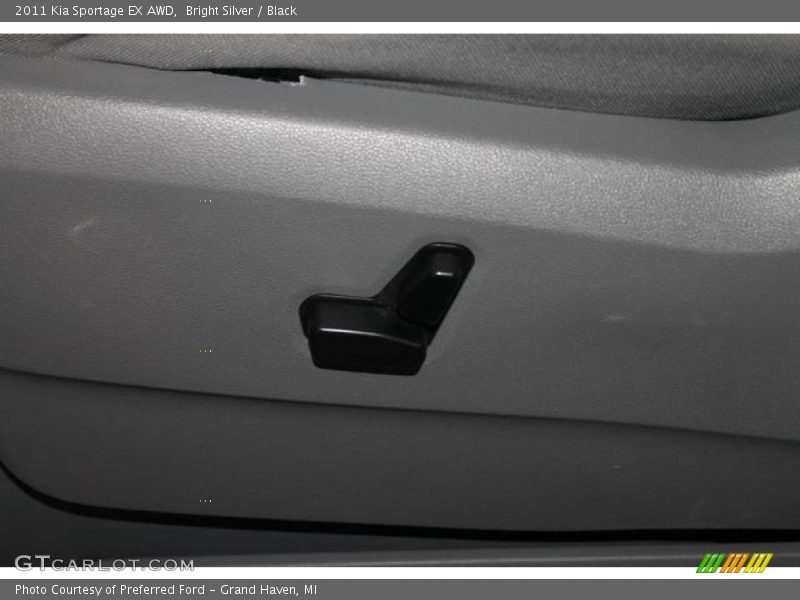 Bright Silver / Black 2011 Kia Sportage EX AWD