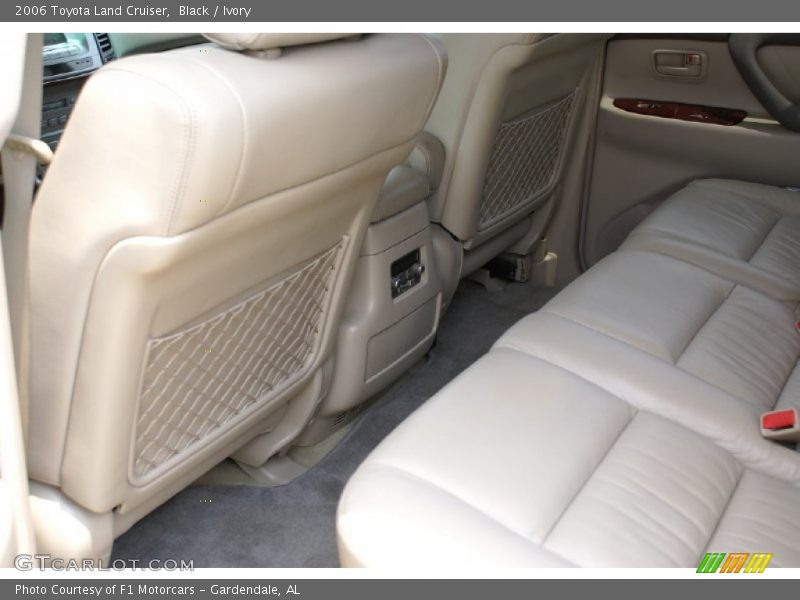 Black / Ivory 2006 Toyota Land Cruiser