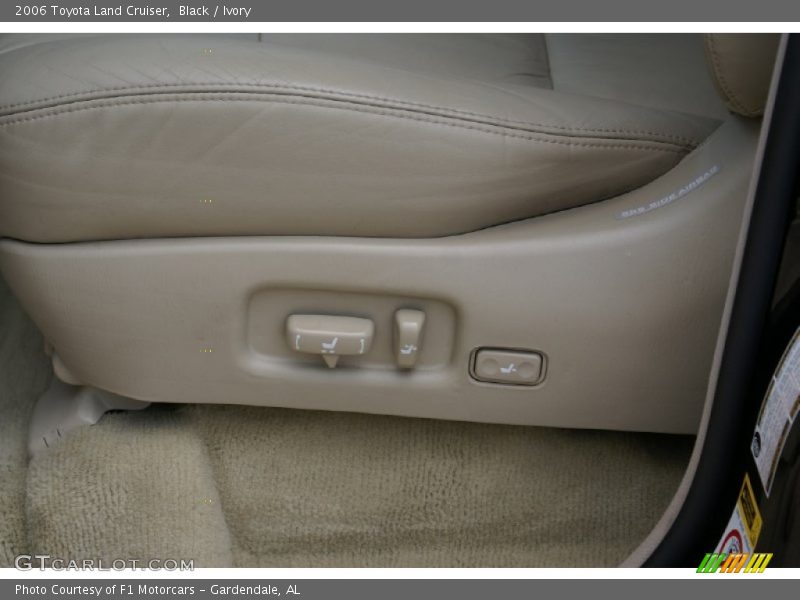 Black / Ivory 2006 Toyota Land Cruiser