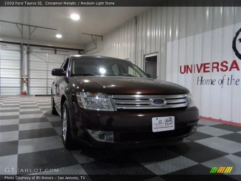 Cinnamon Metallic / Medium Light Stone 2009 Ford Taurus SE
