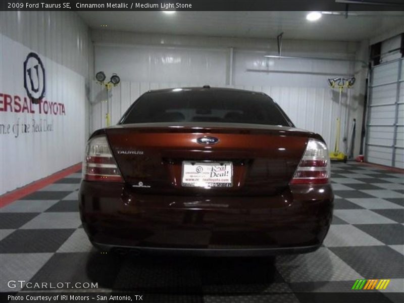 Cinnamon Metallic / Medium Light Stone 2009 Ford Taurus SE