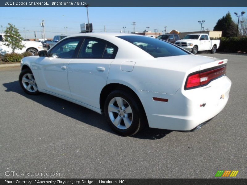 Bright White / Black 2011 Dodge Charger SE