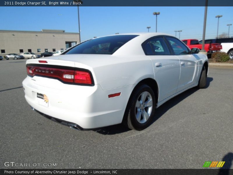 Bright White / Black 2011 Dodge Charger SE
