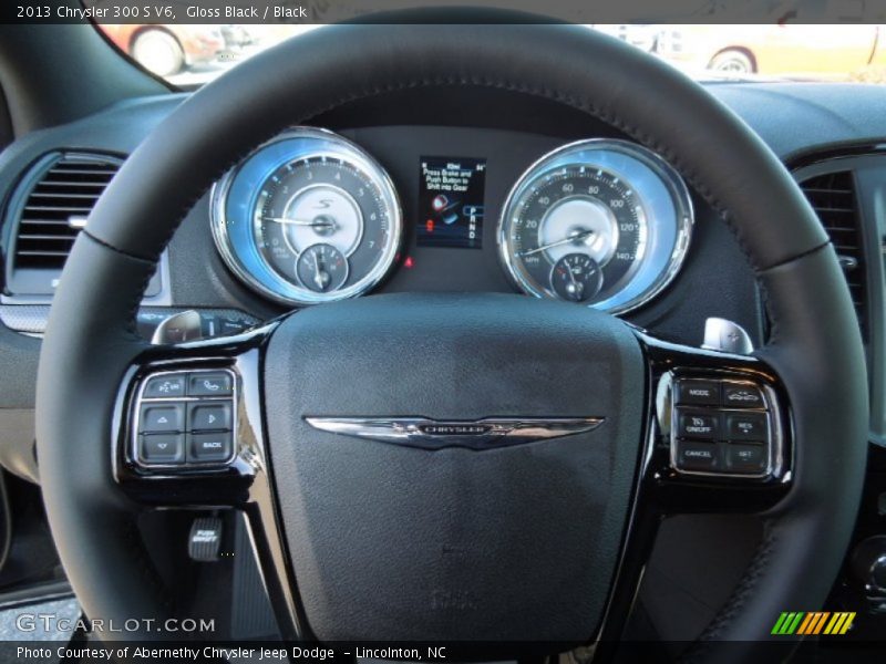 Gloss Black / Black 2013 Chrysler 300 S V6