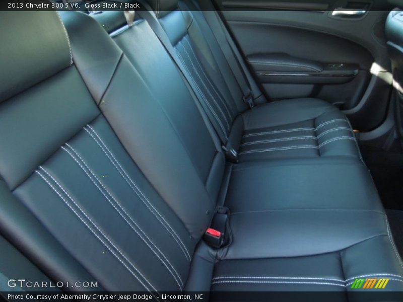Gloss Black / Black 2013 Chrysler 300 S V6