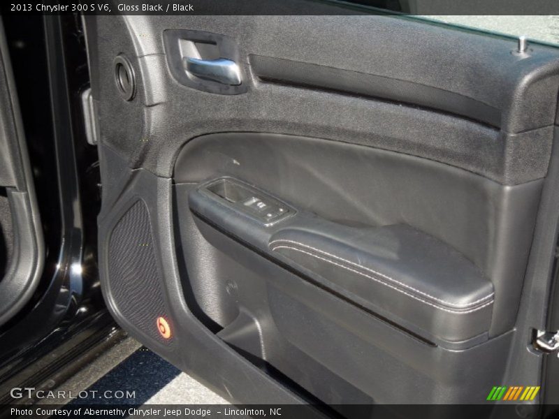 Gloss Black / Black 2013 Chrysler 300 S V6