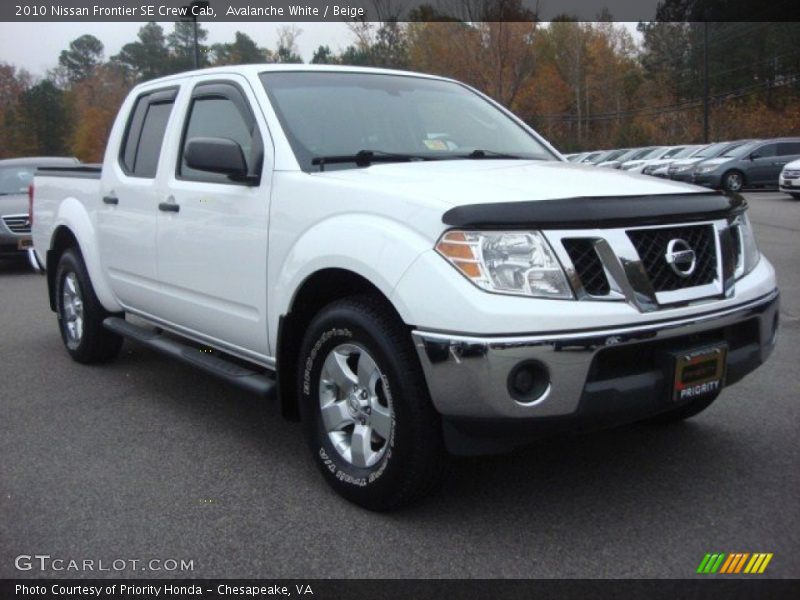 Avalanche White / Beige 2010 Nissan Frontier SE Crew Cab