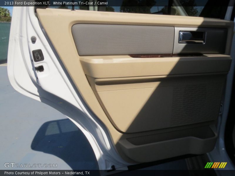 White Platinum Tri-Coat / Camel 2013 Ford Expedition XLT