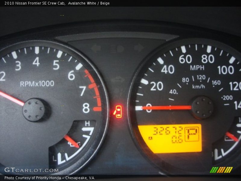 Avalanche White / Beige 2010 Nissan Frontier SE Crew Cab