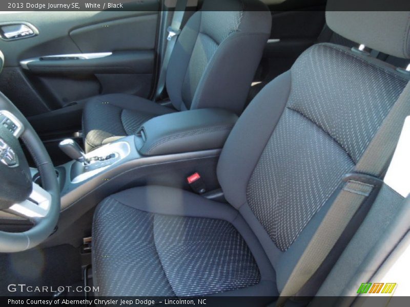 White / Black 2013 Dodge Journey SE